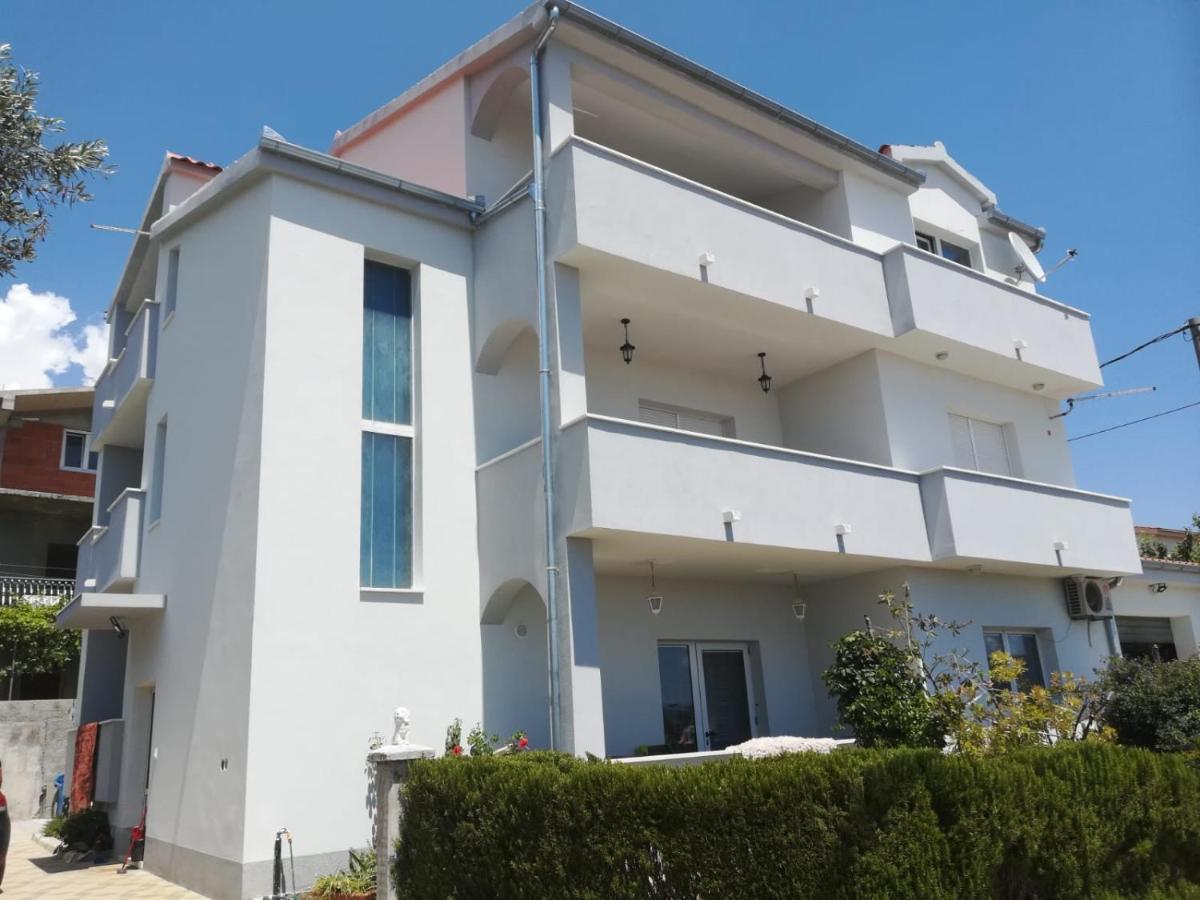 Apartment Istuk Kaštela Kültér fotó